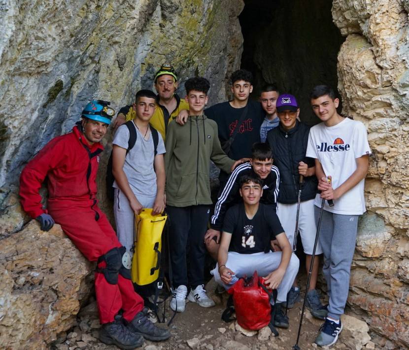 Σπηλαιολογική ομάδα: Με βοήθεια παιδιών εξερεύνησε τη «Φωλιά του Λύκου»