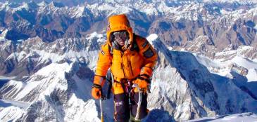 Μια 35χρονη Ισπανίδα  στις 12 υψηλότερες βουνοκορφές
